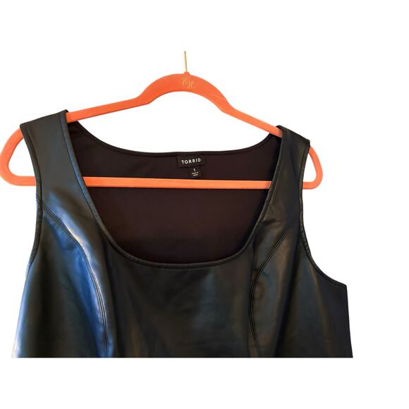 Torrid Faux Leather Black Peplum Top Shirt Sleeveless Whimsy Goth Scoop Neckline - Picture 6 of 11